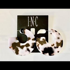 I.n.c. Blush Resin Tortoise Hoop Earrings